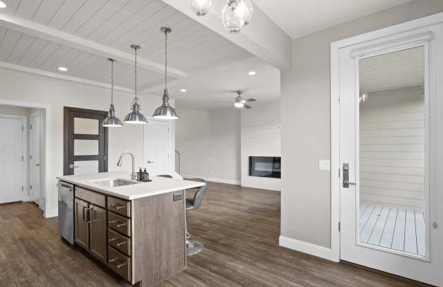 1116 W Cattail Ct Gallery 3