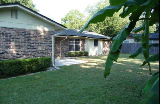 1447 Betty Ct Gallery 2