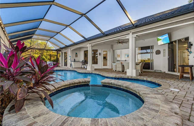 3724 Surfside Boulevard photos photos