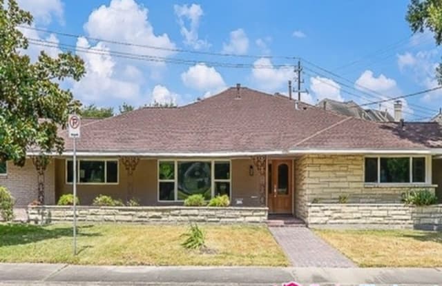 3318 North Braeswood Boulevard - 3318 North Braeswood Boulevard, Houston, TX 77025
