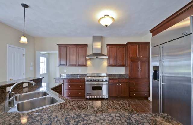 Discover your dream home in Virginia Beach! Gallery 3