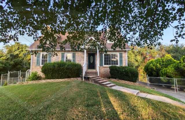 3388 Oak Park Drive - 3388 Oak Park Drive, Clarksville, TN 37042