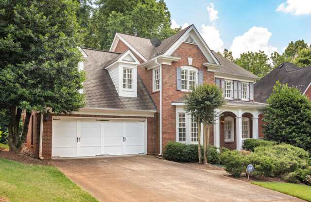 325 Fountain Oaks Lane Gallery 2