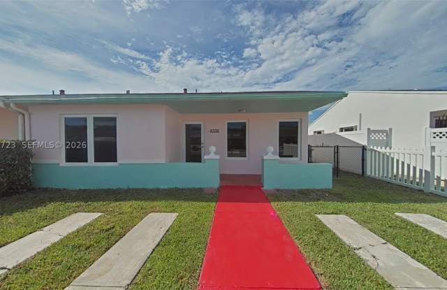 8336 SW 10th Ter Gallery 1