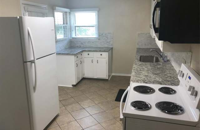 4021 Clayton Road W Gallery 2