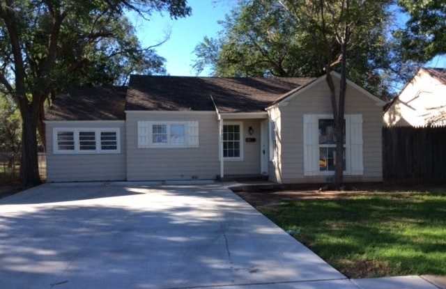 LEASING NOW: - 4 Bedroom/ 2 Bath/ Office room or Game room/Plus Sunroom Tech Terrace Style Charmer 2 blocks from Texas Tech - 2221 20th Street, Lubbock, TX 79411
