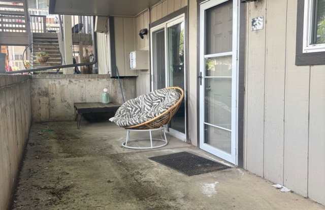 Stylish Ground Level Condo 2 Bedroom 2 Bath! Gallery 3