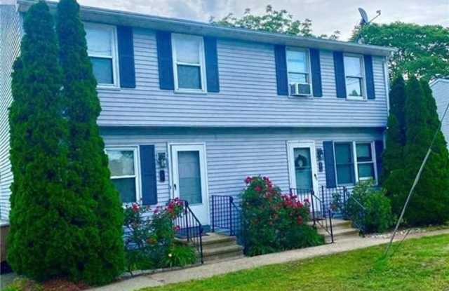 155 Pennsylvania Avenue - 155 Pennsylvania Avenue, Niantic, CT 06357