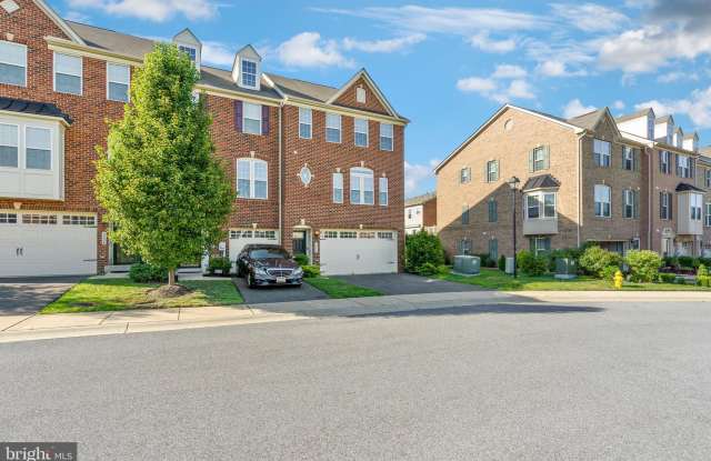 3242 GREEN COVE PLACE Gallery 4