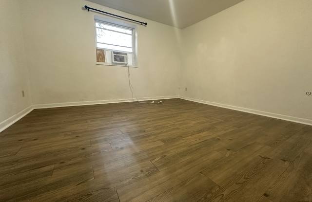 1816 Montier Street Gallery 2