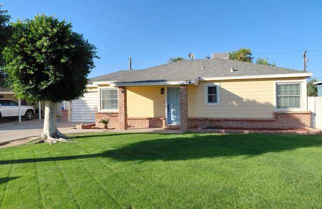 3Bed / 1 Bath Home for Rent – Brawley, CA photos photos