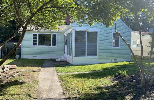 Beautifully Remodeled Home in Hollywood Norfolk Gallery 1