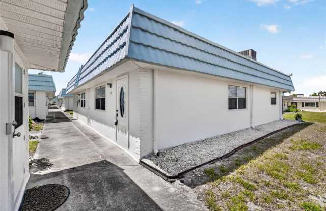 1801 BEDFORD Lane Gallery 1