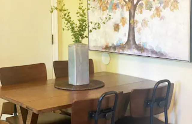 631 Dorene Place Gallery 3