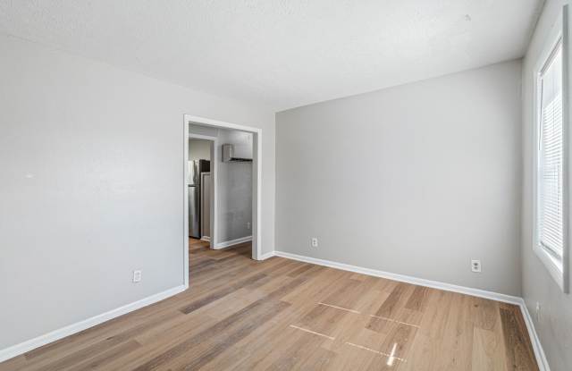 3813 Fairmont Boulevard - 2 Gallery 4