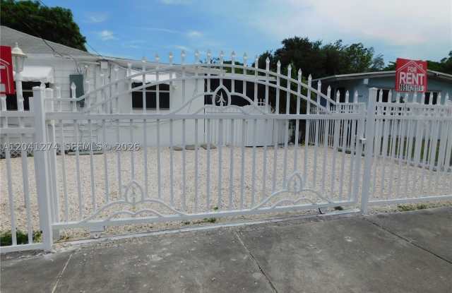 2230 NW 58th St photos photos