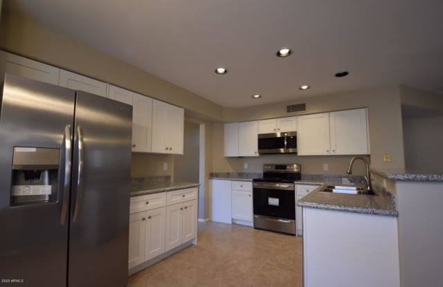 7818 W MCRAE Way Gallery 2
