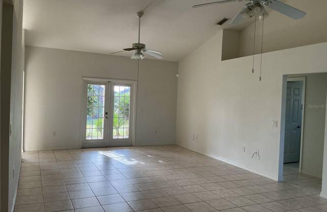 2700 S. Biscayne Drive Gallery 4