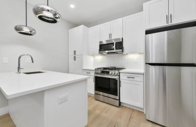 184 Paris St. photos photos