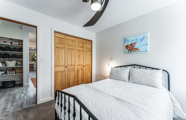 1712 West Olive Streetunit 50 Gallery 4