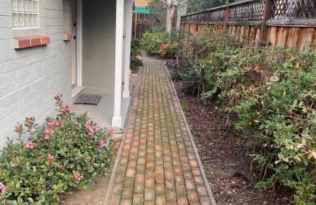 700 Kingsley Ave, Palo Alto CA - 700 Kingsley Avenue, Palo Alto, CA 94301