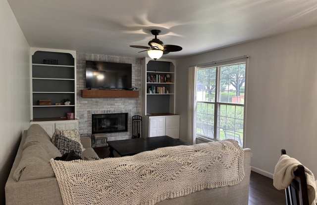 1381 Glacier Parkway Gallery 4