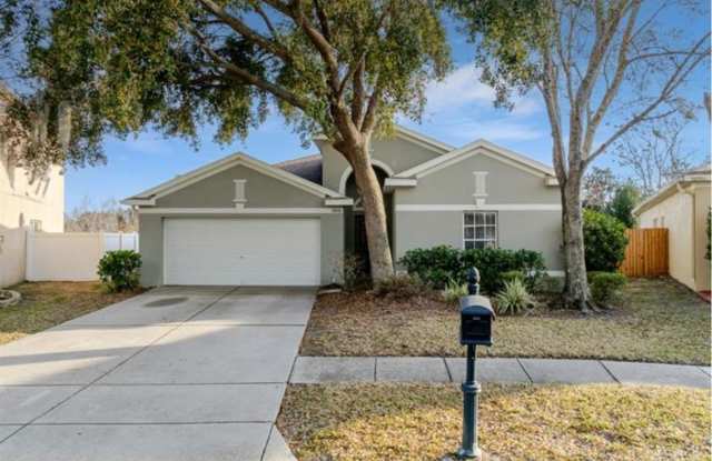 Highly Desirable Land O’ Lakes Rental With Easy Tampa Access photos photos