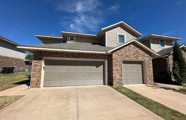 3 Bed 2 Bath 2 Car Garage Duplex In Moore **STORM SHELTER** - 739 Southwest 14th Street, Moore, OK 73160