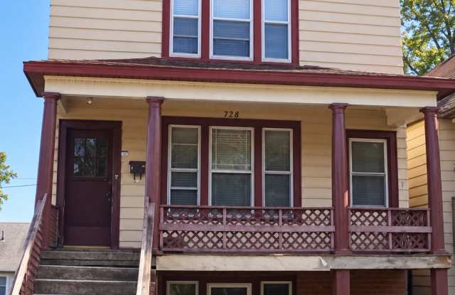 728 E 5th Street #2 Gallery 1