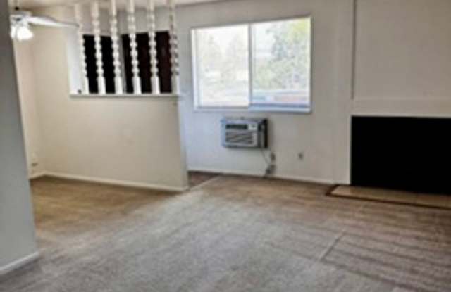 2 Bedroom Apartment with Garage Available August 1st Gallery 4