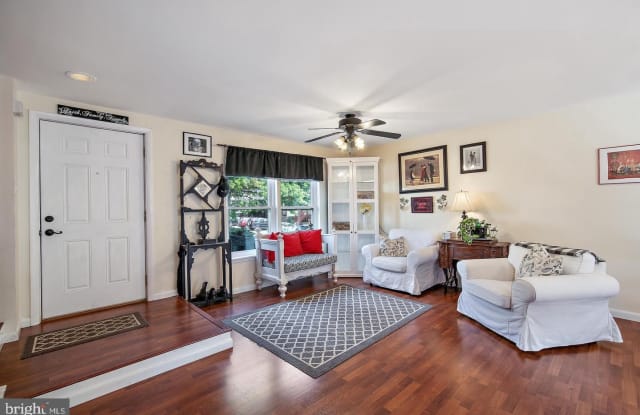 18904 PINE RIDGE LANE - 18904 Pine Ridge Lane, Germantown, MD 20874