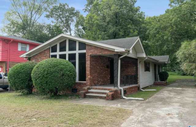 217 12th Avenue West - 217 12th Avenue West, Birmingham, AL 35204