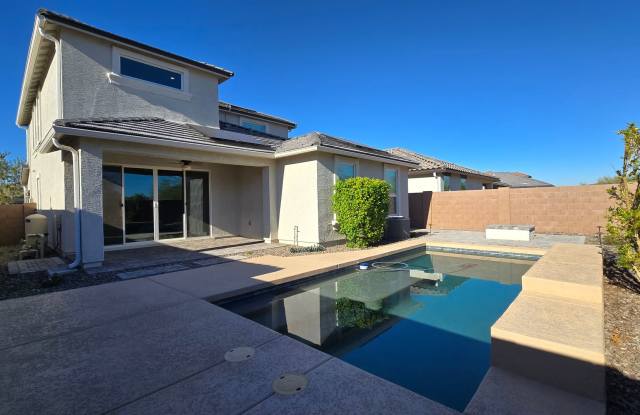 Solar home with a pool in Lucero (Estrella Mountain Ranch) photos photos