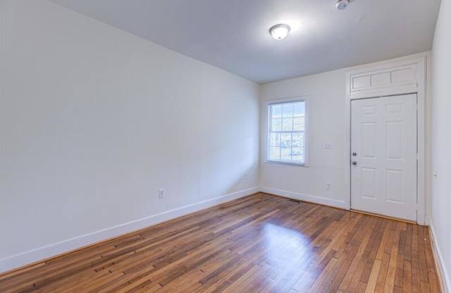 2922 Noble Ave. A Gallery 2
