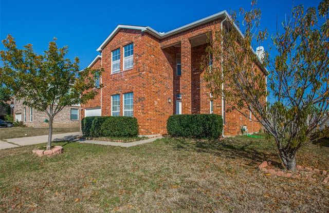 905 Medina Drive - 905 Medina Drive, Arlington, TX 76017