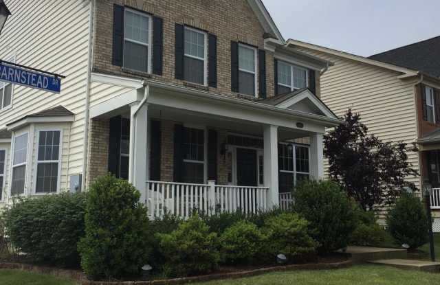 43165 BARNSTEAD Drive Gallery 3