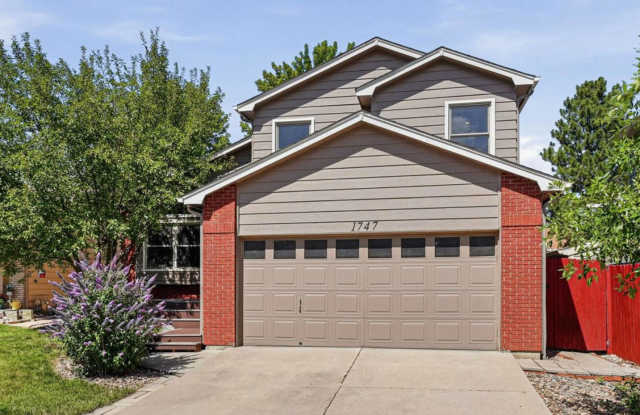 Sunny 4 bed, 4 bath Longmont Single-Family Home! Available NOW Gallery 1