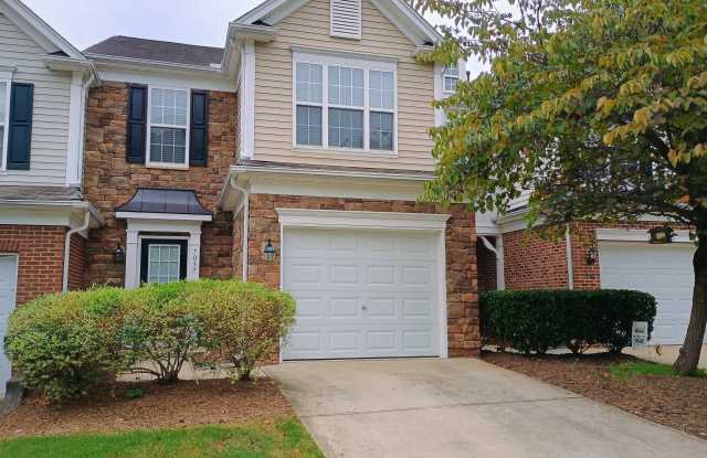 7037 Racine Way Gallery 1