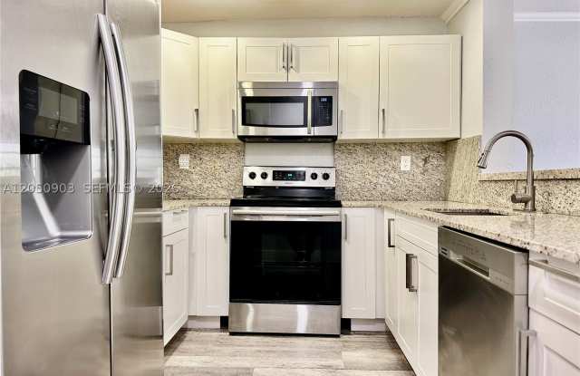 15430 SW 82 LN photos photos