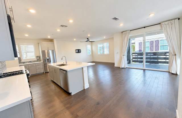 Stunning 4-Bedroom, 4.5-Bathroom, Three-Story Home in Newark! Gallery 4