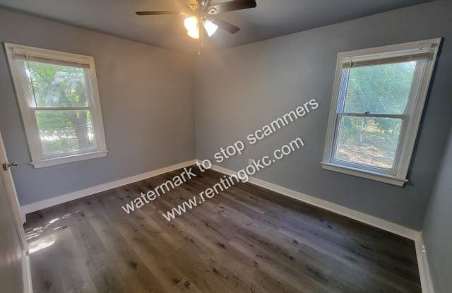 Clean 2 bed with HVAC ready to go! Gallery 3