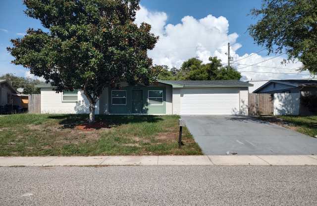 4424 Shoreline Dr Gallery 2