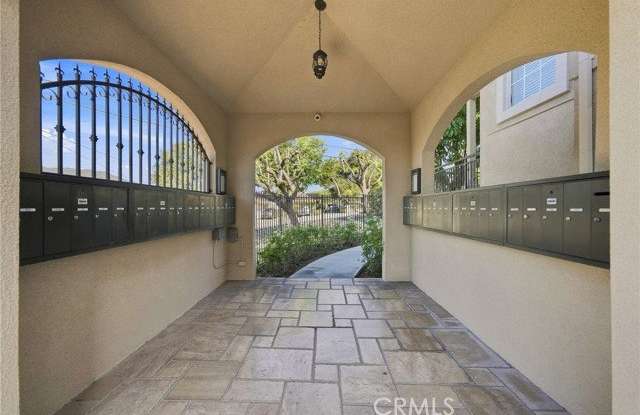 4516 Ramsdell Avenue Gallery 4