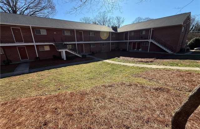 1608 W Northwest Boulevard photos photos