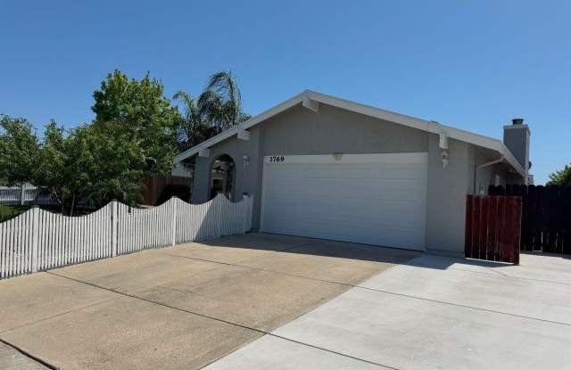 1769 Teresa Ln Gallery 3