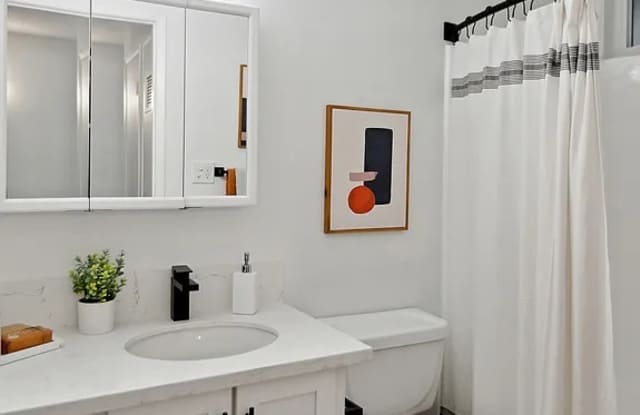 7623 Eads Ave Gallery 4