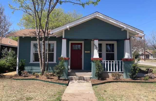 UPDATED! 3 BED, 1 BATH! photos photos