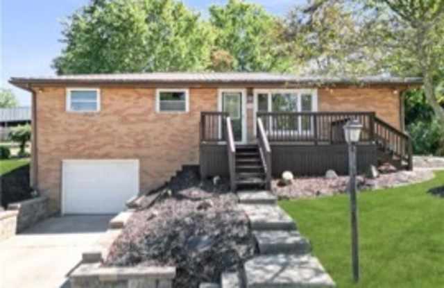 704 Douglas Avenue - 704 Douglas Avenue, Jefferson County, OH 43953