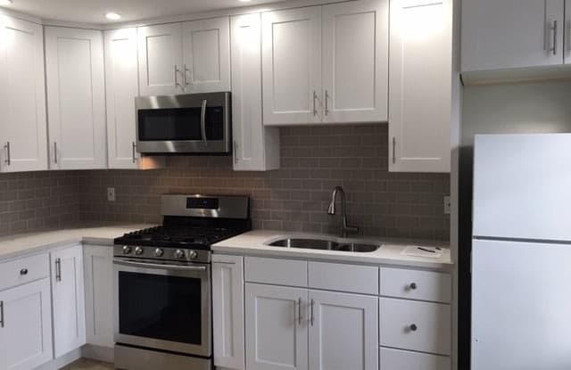 54 EAST 5TH ST - 54 East 5th Street, Bayonne, NJ 07002