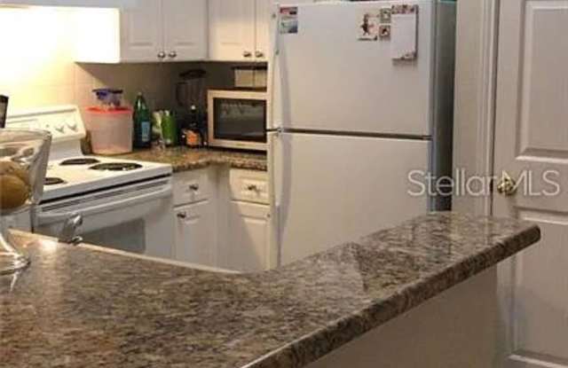 280 Celebration Blvd, Unit 27307, Celebration, FL 34747 2 bedroom 1 bath plus den Gallery 3